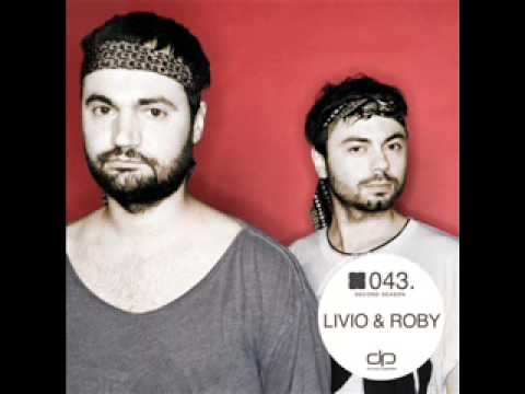 Livio & Roby - Tuxedo Band (fumakilla).wmv