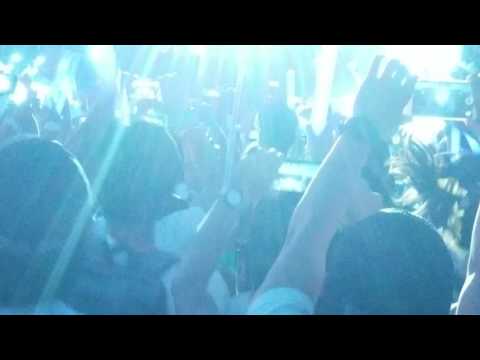 dimitri vegas & Like mike   How deep is your love @Wired music festival 2016