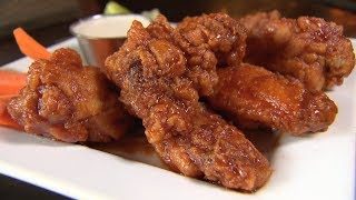 Chicago's Best Wings: The Crossroads Bar & Grill