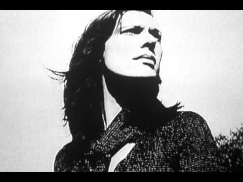 Thumbnail for Laetitia Sadier - Fluid Sand.avi