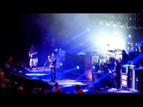 Deftones - Change (In The House of Flies) 10/11/10: Gibson Amphitheatre - Universal City, CA