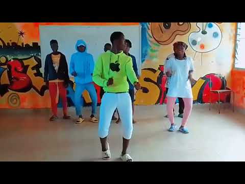 Nakulombotove by nyakundi the actor (freestyle dance video)by Amazon kings @Wakurugenzi_media_001