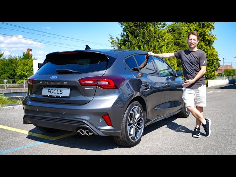 New Ford Focus Hybrid ST Line Vignale Review 2023