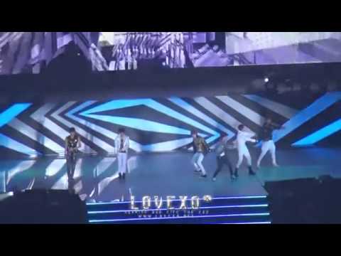 Fancam 120805 EXO   History @ SM Town in Tokyo