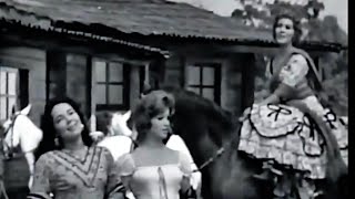 Flor Silvestre canta &quot;Los laureles&quot; (1959), con Irma Dorantes y Olivia Michel