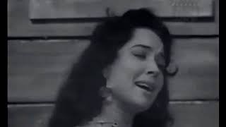 Flor Silvestre canta &quot;Los laureles&quot; (1959), con Irma Dorantes y Olivia Michel
