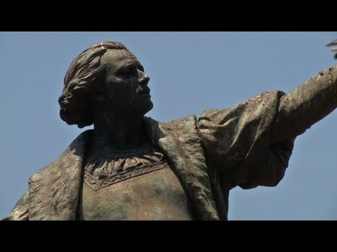 Is there a statue of Christopher Columbus in the Dominican Republic?