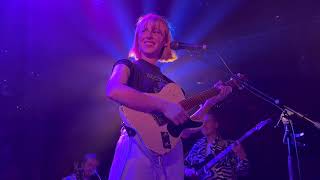 Fenne Lily - I Used to Hate My Body (Live @ The Troubadour)