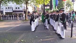 preview picture of video 'Fahnenmarsch beim Schützenfest 2013 in Geseke'