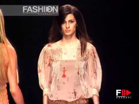 "Alberta Ferretti" Spring Summer 2003 Milan 1 of 3 Pret a Porter Woman by FashionChannel