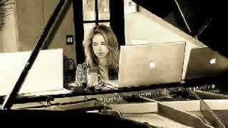 Lucie Silvas - Might be wrong NEW SONG