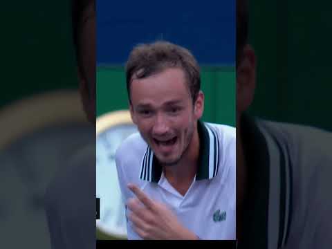 Bublik tries to replay point after Medvedev is unfairly penalized. Umpire refuses (UNSEEN FOOTAGE)