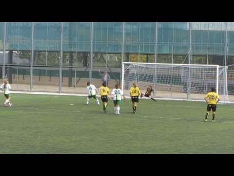 Penalti parado por Maider España al San Ignacio 15/09/13