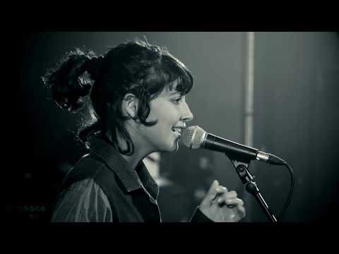 download lagu mp3 mp4 Ann O Aro, download lagu Ann O Aro gratis, unduh video klip Ann O Aro