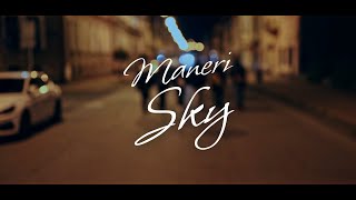 Video Maneri Sky - Měsíc Svítí Dál (Official Music Video)