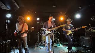 White room : Cream (Eric Clapton), covered by Kame &amp; The Dominos