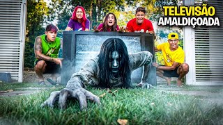 COMPRAMOS UMA TV AMALDIÇOADA NA DARKWEB *Ficamos presos dentro dela ?