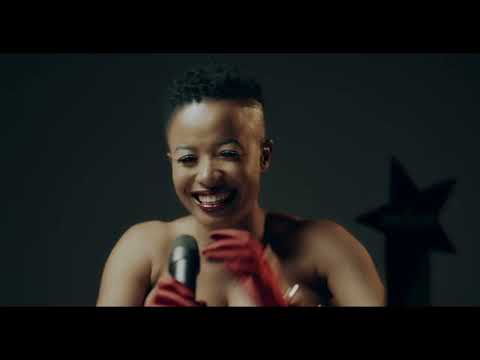 Mira Brakaday - Je Manque Les Mots  [CLIP OFFICIEL]