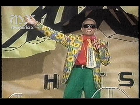 Início do Xuxa Hits com fantasia de Falcão - 07/12/1996