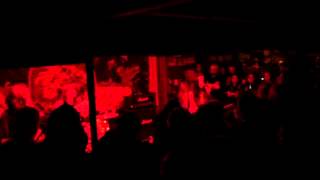 Babes In Toyland &quot;Right Now&quot; live at Pappy and Harriet&#39;s 2.10.15