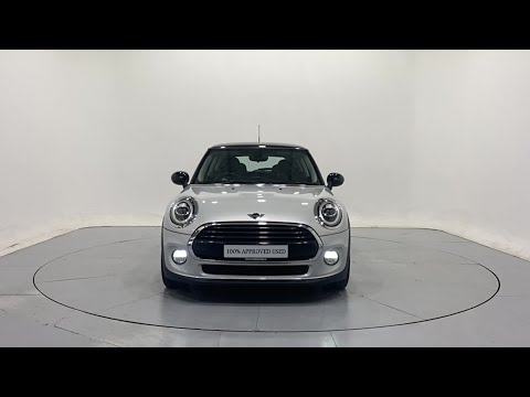 MINI Cooper Cooper Classic - Image 2