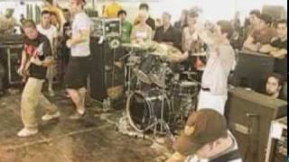 Stretch Arm Strong   Means To An End HellFest 2002 dvd