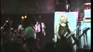 L7 - Questioning My Sanity (Live)