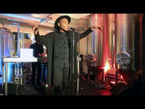 Sean Bradford x Claremont - Do You Feel (Live)