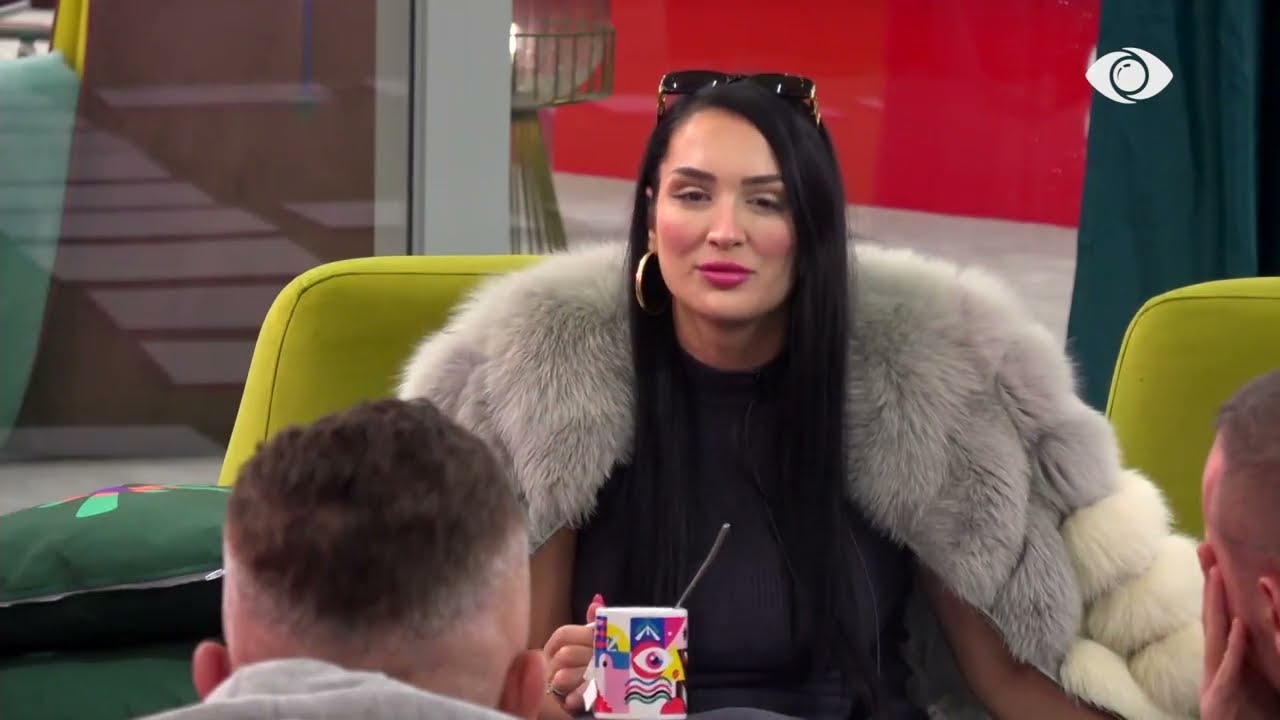 “Shyqyr u përqafove me Bardhin, të erdhi ngjyra”/ Erjola ‘thumbon’ Sarën