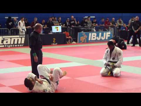 Charles Negromonte vs Jackon Souza - FINALS - IBJJF London Winter Open 2016 - Black Adult - Heavy