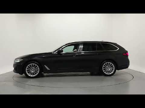 AO21UDE - 2021 BMW 5 Series 530e xDrive SE Touring RefId: 371019