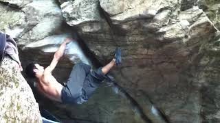 Video thumbnail de ゴールデンクラック (Golden Crack), 二段 (7b+). 恵那・笠置山 (Ena Kasagiyama)