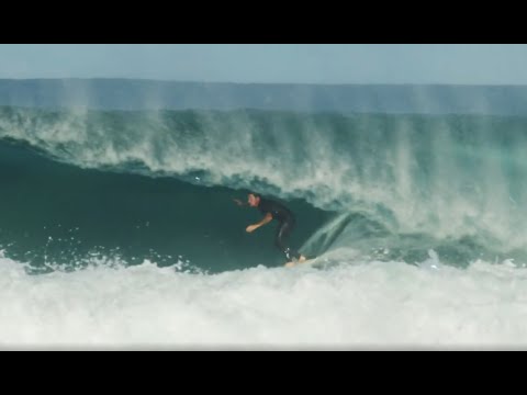 SESSIONS: Hollow Sand Bottom Pipes With Rasta & Crew