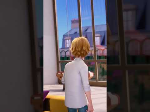 Tú buscando a tu bestie en el nuevo curso 🥰 | LAS AVENTURAS DE LADYBUG | @disneychannelES