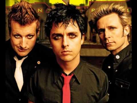 i walk alone- green day