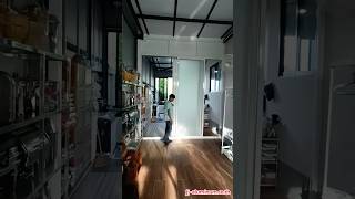 บานเลื่อนแบ่งสามอิสระ พร้อมลูกฟูกทึบ