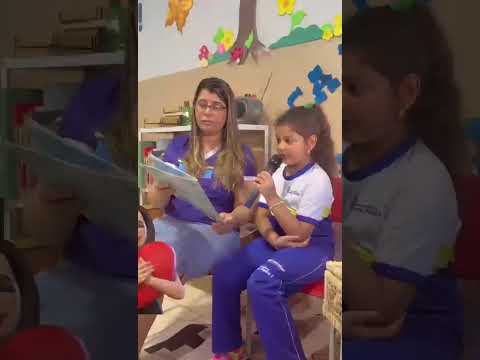 📍São Patrício – GO 📚Lara apresenta um dos Cantinhos de Leitura da Escola Municipal Dom Pedro I