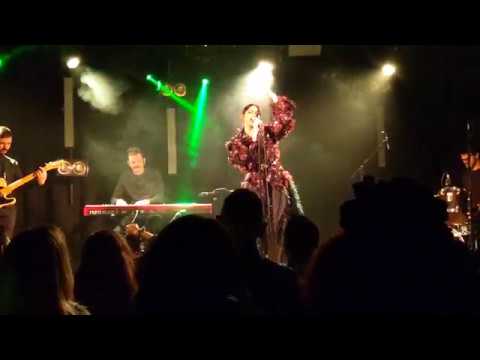 Katerine Duska - "One In A Million" (Live)