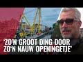 Enorme kraan hijst vernieuwde Scharrebiersluis op zijn plek