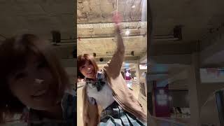 ミニスカでボーリングしてみたら…大事故ｗｗｗ #shorts