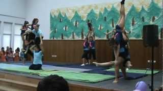 preview picture of video 'Ginástica acrobática ARC Azenha em Cête 2011'