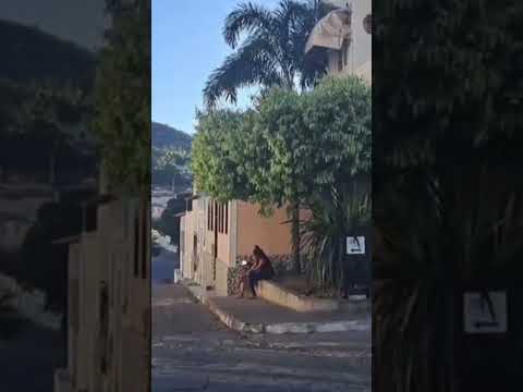 DESCENDO A ANTIGA RUA DO CEMITÉRIO - MACAÚBAS BAHIA. ##Macaúbas #cidade