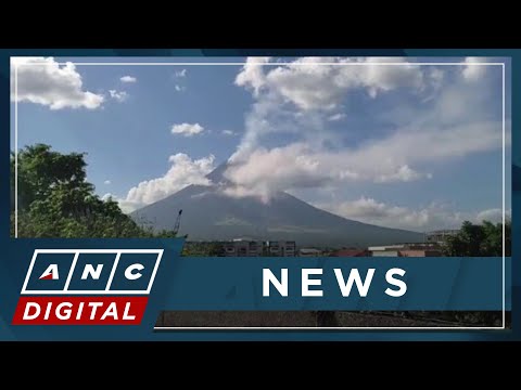 Albay PDDRMO to evacuate 2,500 families within 6km of Mayon volcano as Alert Level raised to 3 | ANC