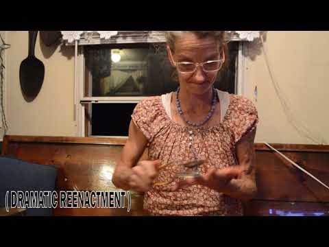 How to Play Spoons 5 - the "Roll" (Spoon Lady)