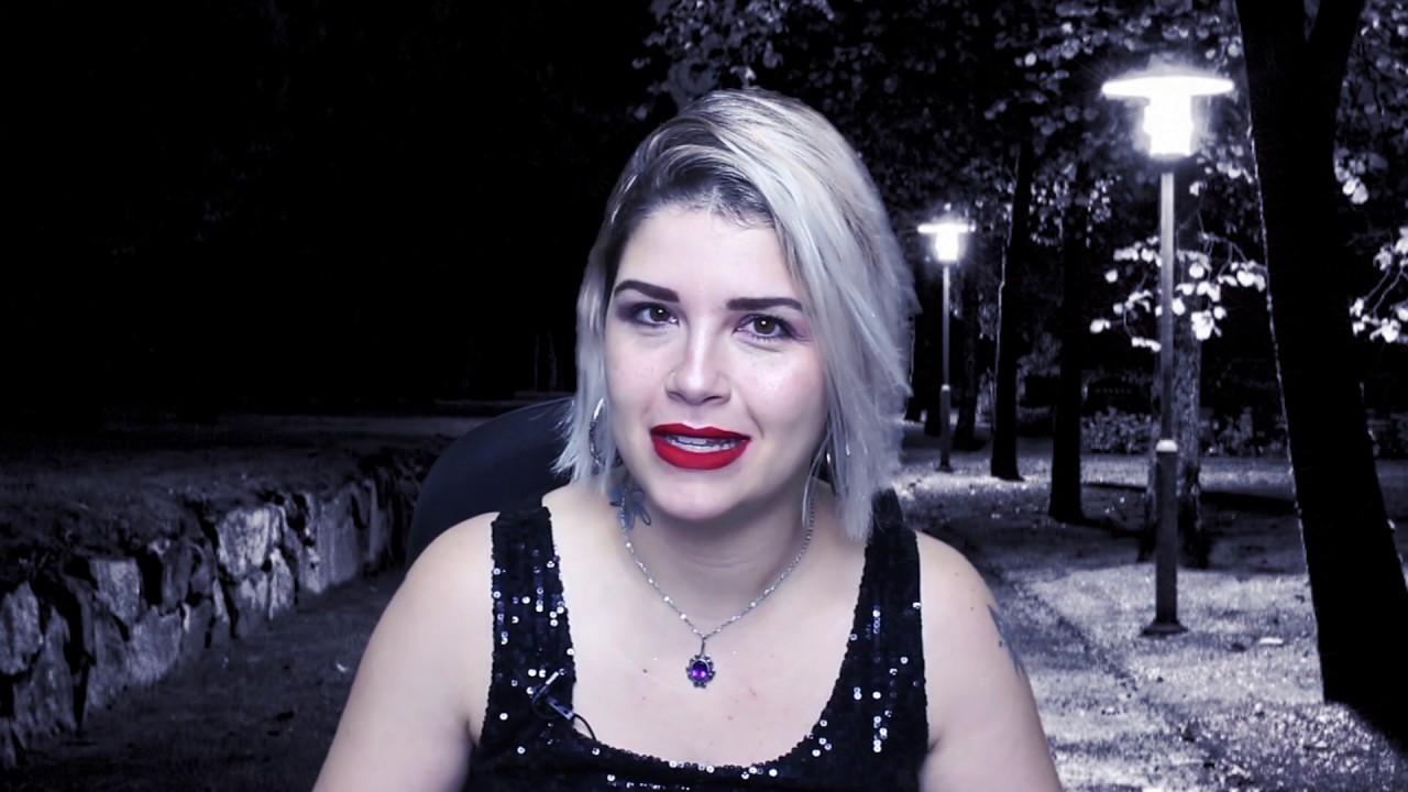 VOCÊ VAI FICAR ARREPIADO! A VELHA SAIA DO CALENDÁRIO E OFERECIA COMIDA PARA A CRIANÇA!