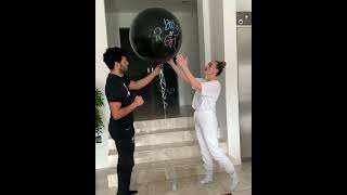 Download lagu Perrie Edwards baby's GENDER REVEAL !!!💙 mp3