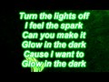 Carishma - Glow In The Dark LYRICS 
