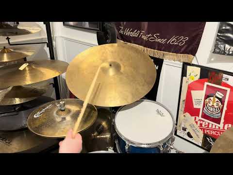 Ottaviano 22" Ride 2124g 921