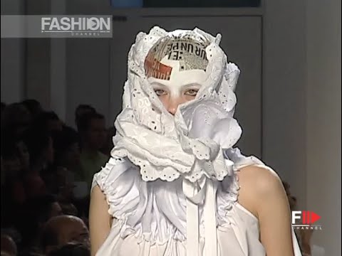 COMME DES GARCONS Full Show Spring Summer 2002 Paris by Fashion Channel