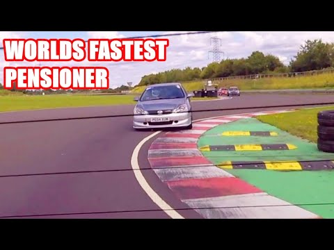 Pensioner mugs me off on track. civic type r vs fiesta st